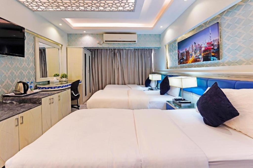 Trans World Hotel Dubai Exterior photo