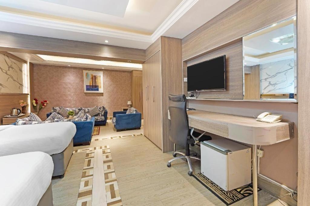 Trans World Hotel Dubai Exterior photo